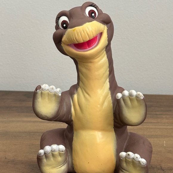 VINTAGE 1988 Land Before Time LITTLE FOOT Dinosaur Rubber Hand Puppet Pizza Hut - Picture 1 of 11